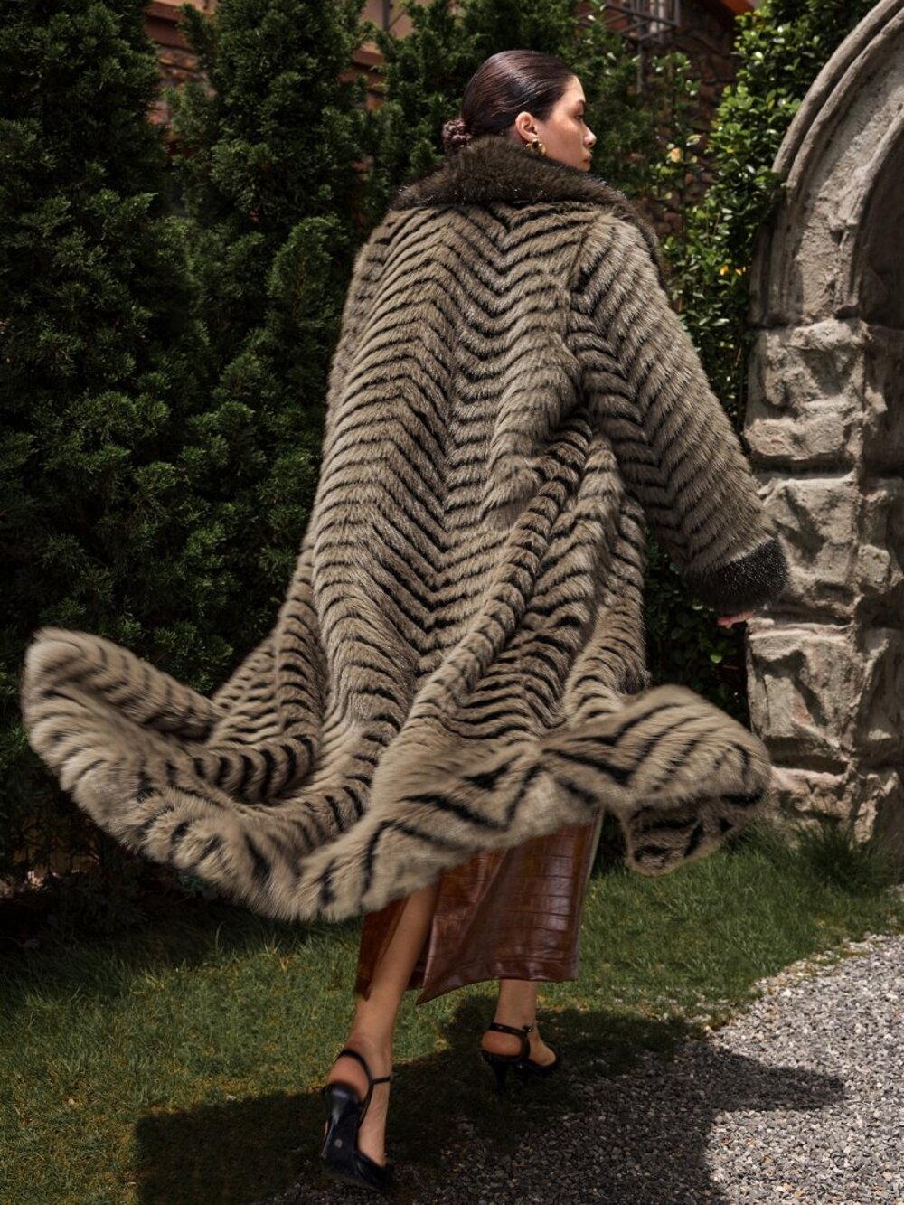 Brown plus size Women's faux fur Loose Long Coat